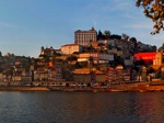 Oporto - Panorama vanaf de ‘port-oever’.