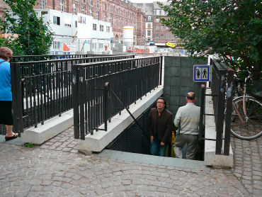 Zoals in elke zichzelf respecterende stad hebben ze het in Straatsburg ook begrepen: openbare toiletten zijn onontbeerlijk! Die op de foto zijn net opgeleverd.